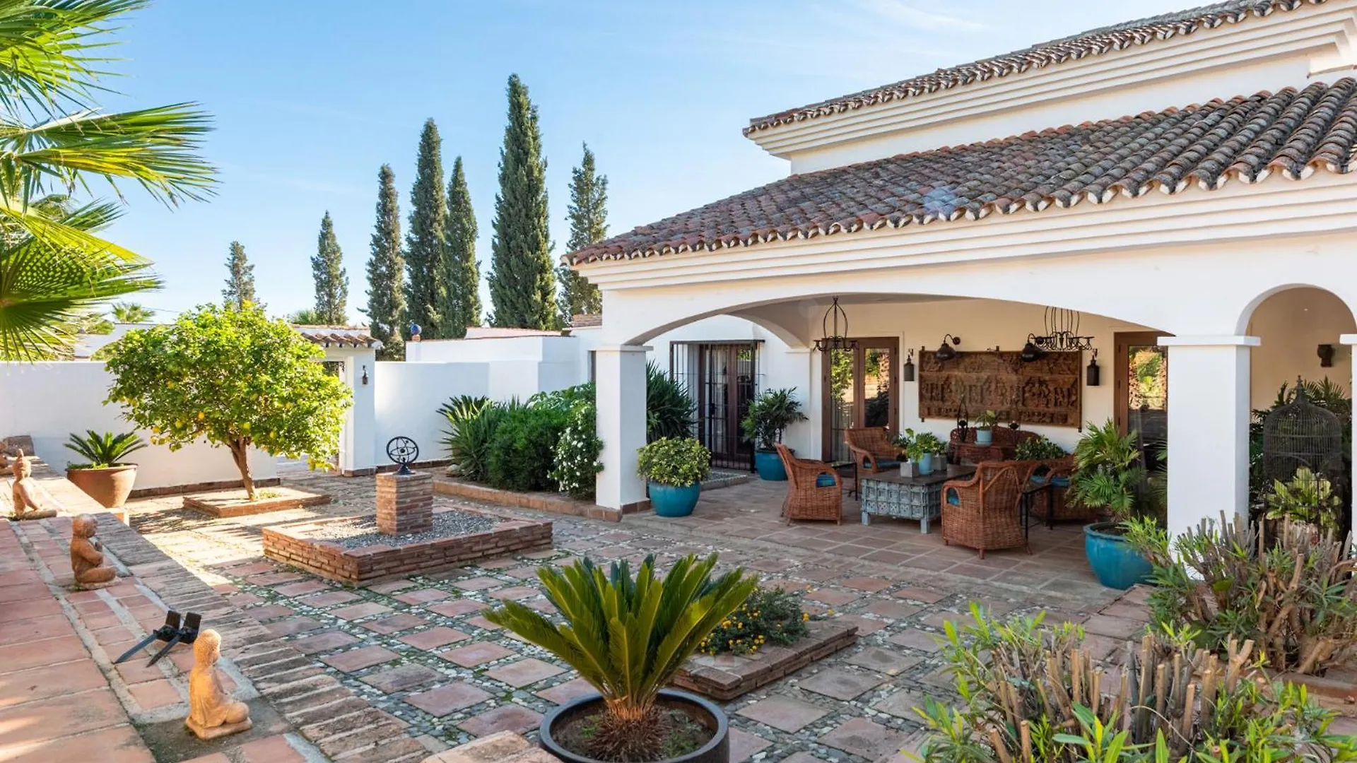 Gorgeous Spanish Chalet, Pool And Views Malaga Spain