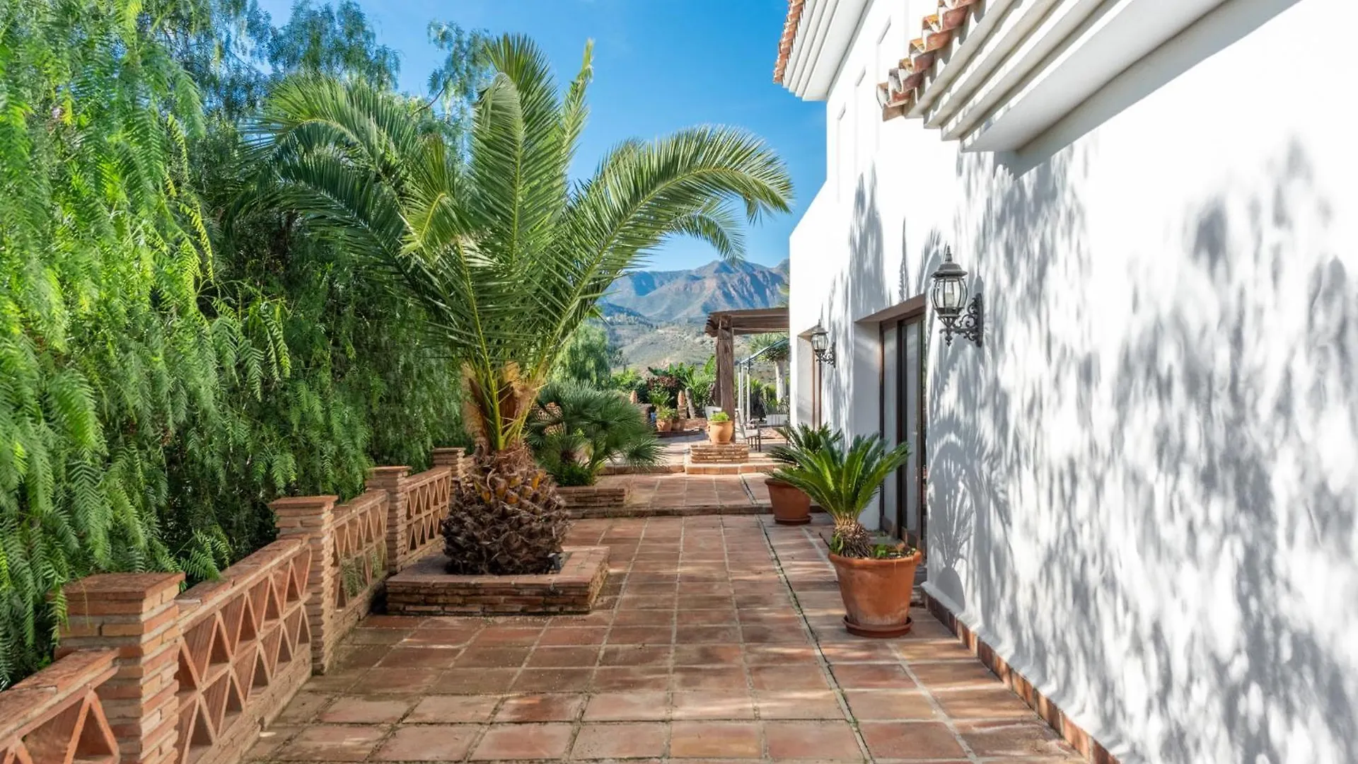 Gorgeous Spanish Chalet, Pool And Views Μάλαγα