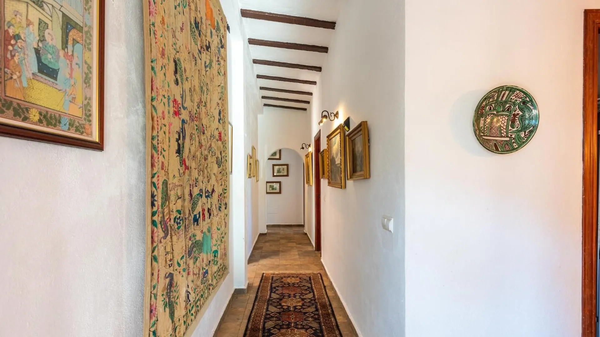 Gorgeous Spanish Chalet, Pool And Views Malaga Spain