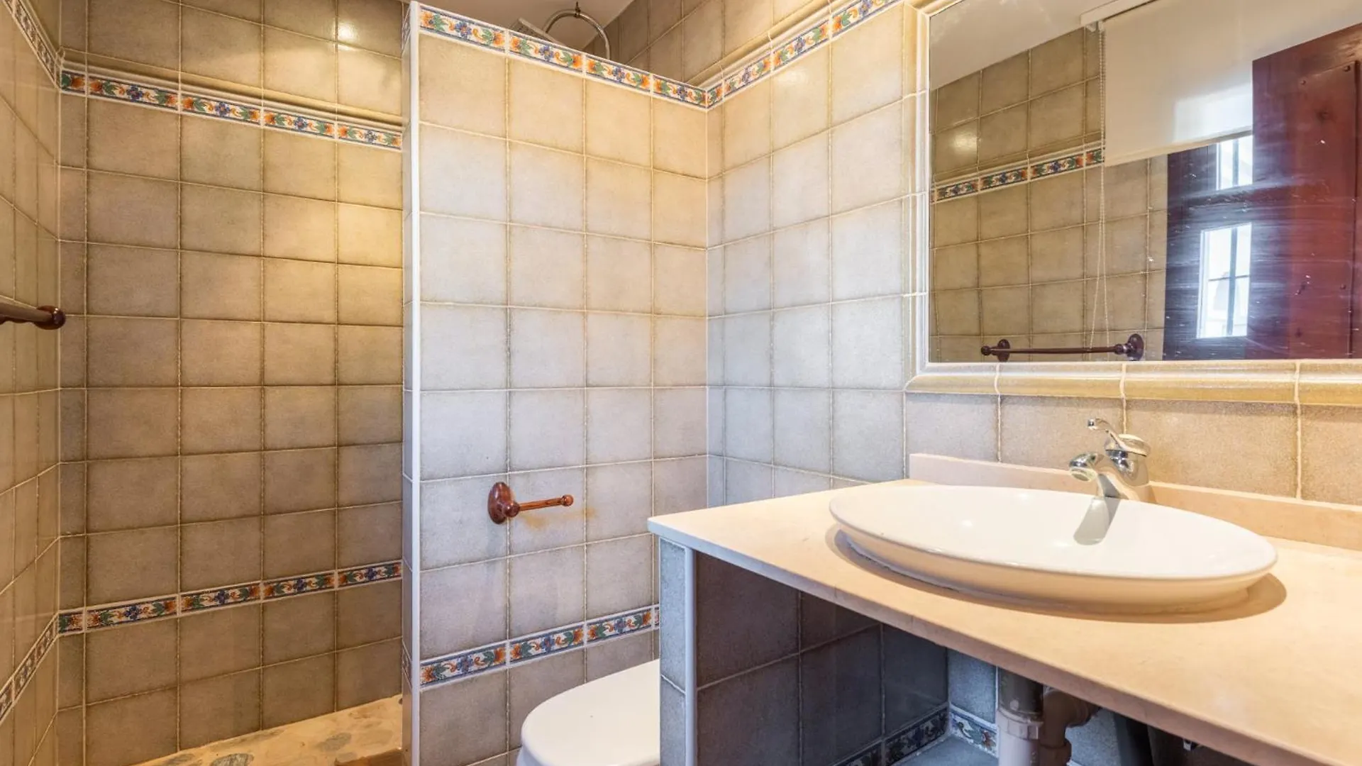 Gorgeous Spanish Chalet, Pool And Views Μάλαγα