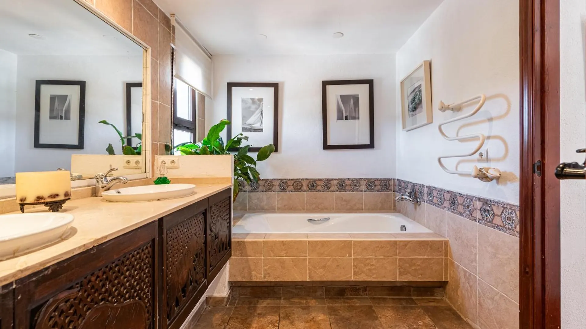 Σαλέ Gorgeous Spanish Chalet, Pool And Views Μάλαγα Ισπανία