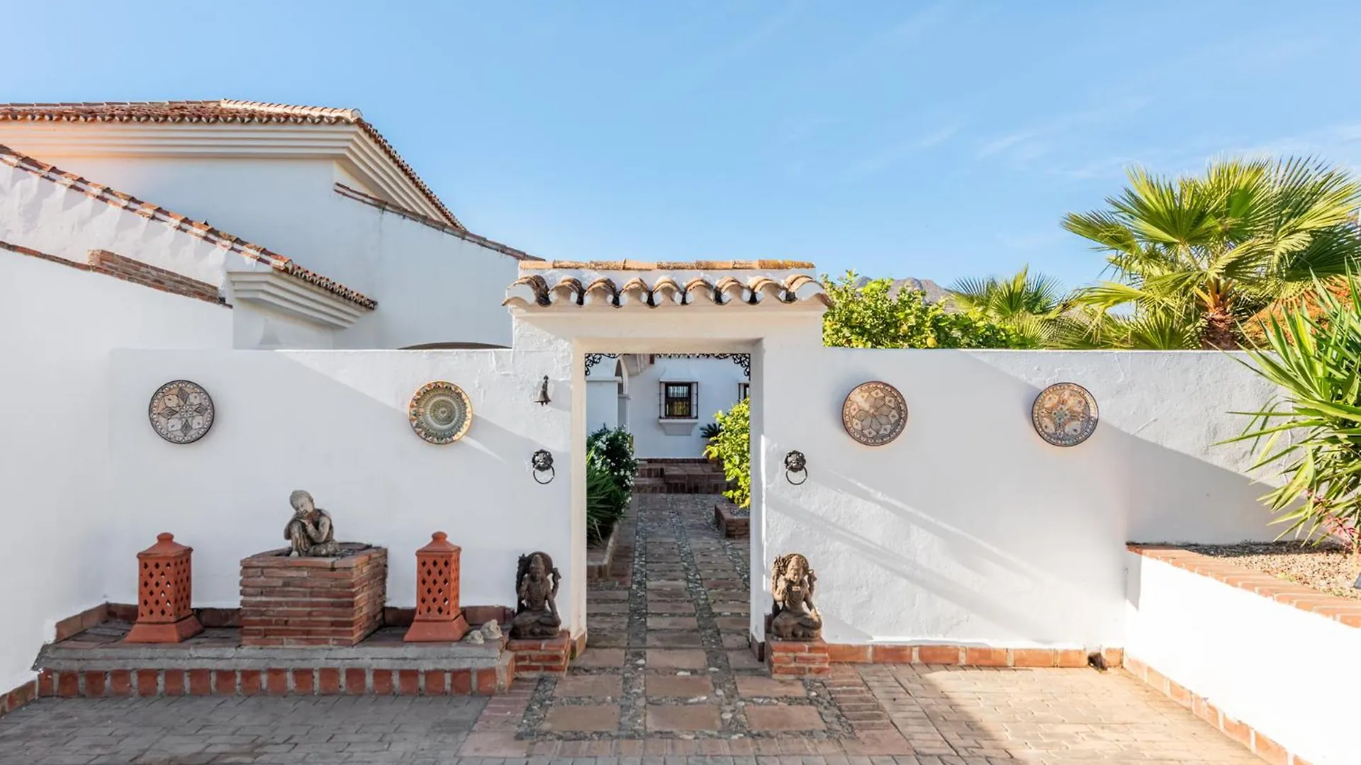 Gorgeous Spanish Chalet, Pool And Views Malaga 0*,
